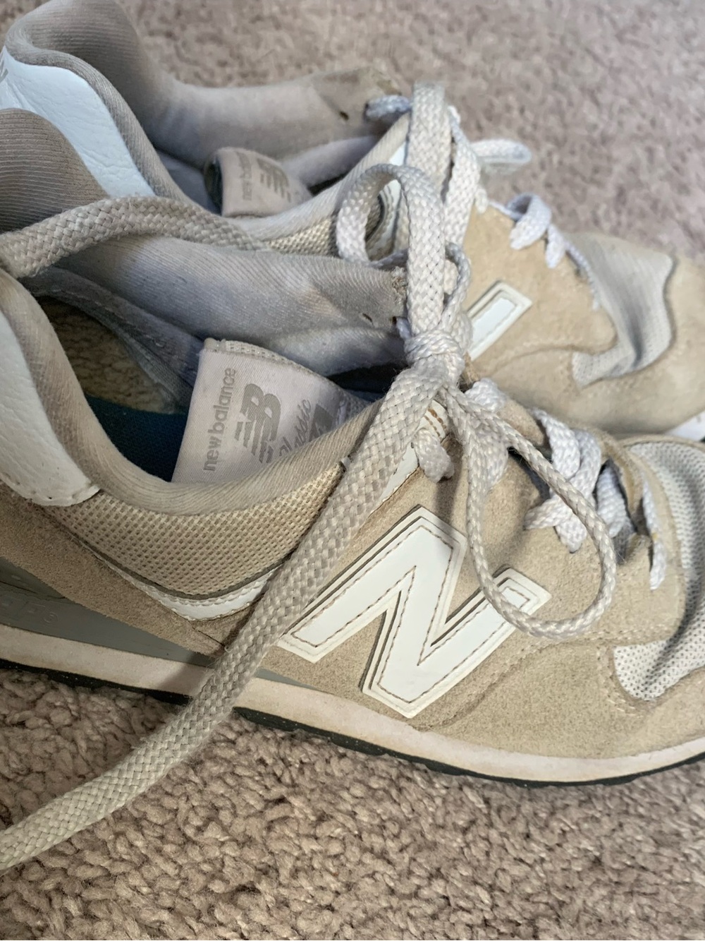 New Balance Women's Beige and White Suede Lace-Up Sneakers